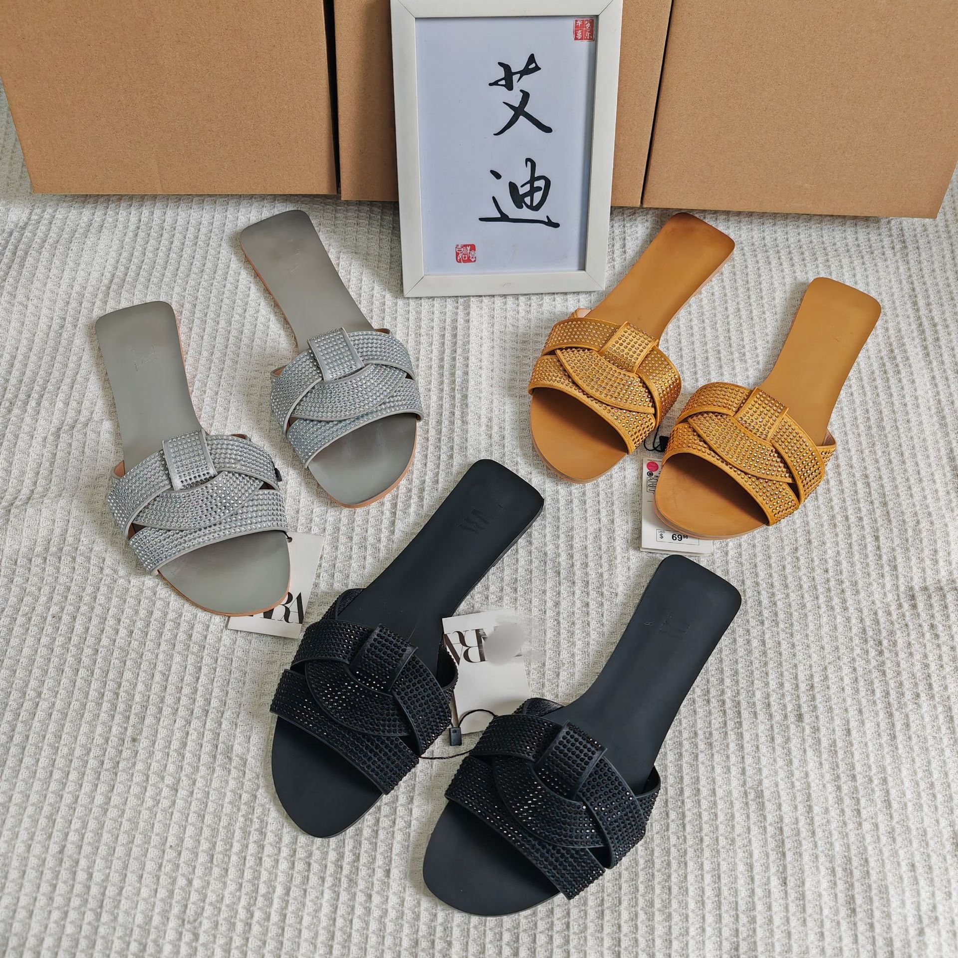 NEW Cross-border AliExpress bestseller ZAR original single-heel diamond-pressed flat shoes, round-toed comfortable large-sized women's flip-flops full figure