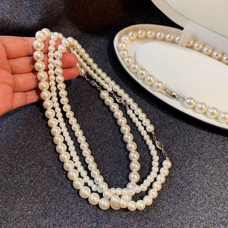Shi Family Pearl Necklace, a high-quality imitation pearl necklace for the general public, with a light luxury design and a perfect round 2025 new style. It's a versatile bestseller detail image 7