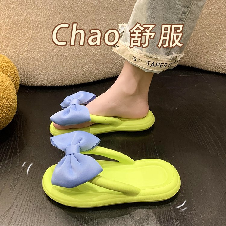 The popular cartoon flip-flops for women in the summer of 2025 are candy-colored flip-flops with flip-flops and a flat bottom. They are fashionable and suitable for outerwear Specification drawing