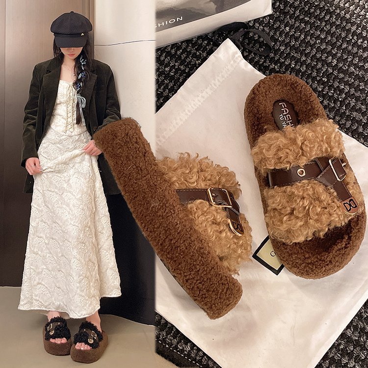 New women's shoes for 2025: lambskin wool shoes, fleece outerwear sandals, flip-flops, flat shoes with velvet cotton slippers details Picture