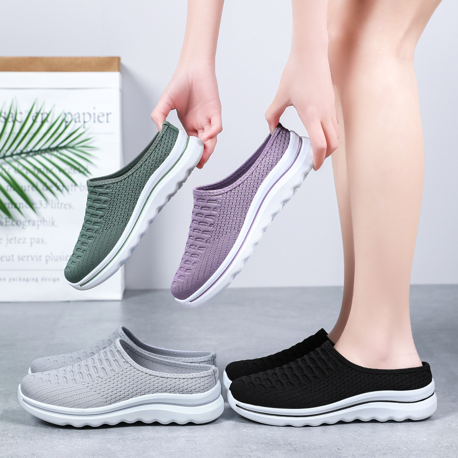 The new summer semi-drag women's shoes feature soft soles, comfortable one-step casual wear, versatile, breathable and non-smelly feet. They are fashionable single shoes for women Application Scenario