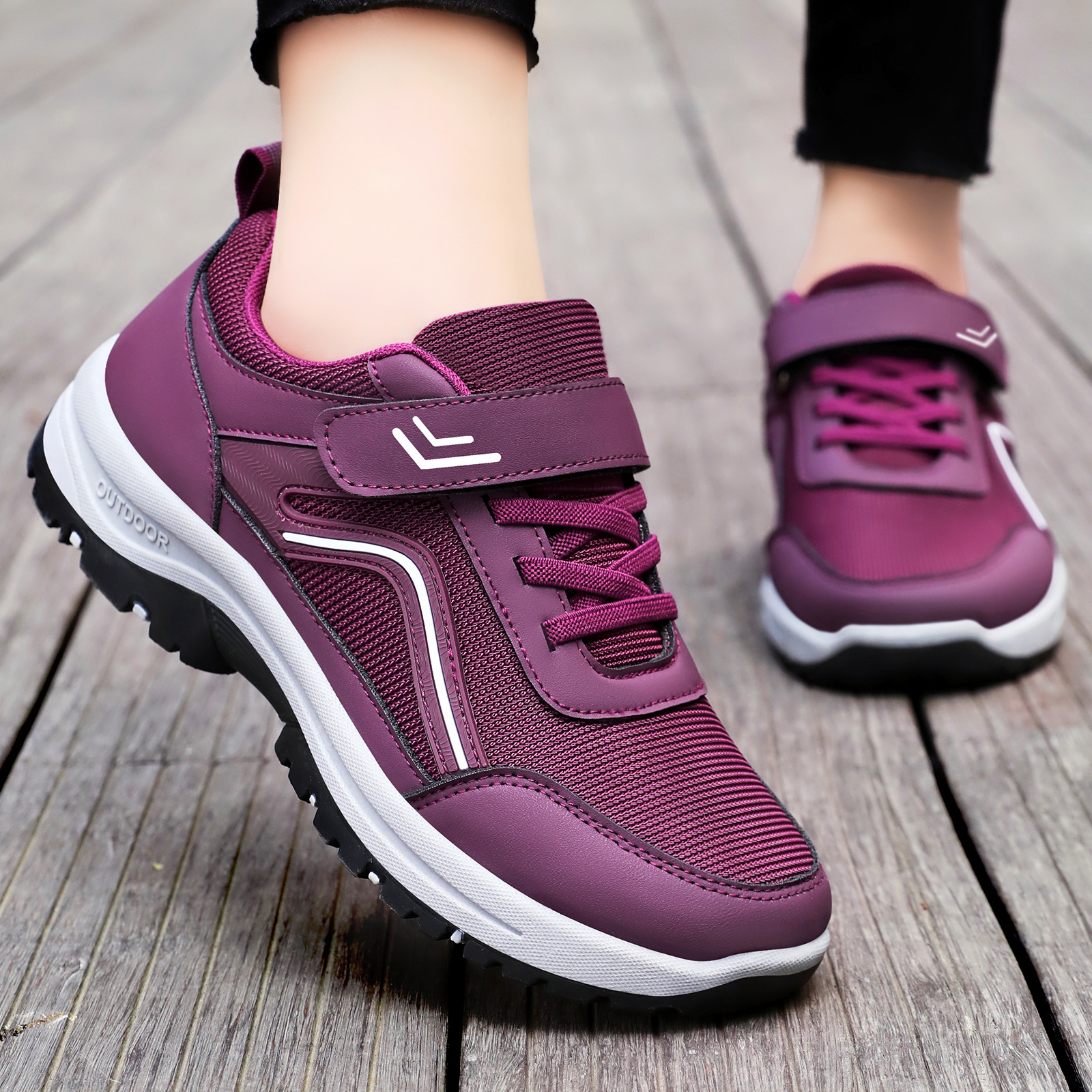 New autumn and winter shoes for women, waterproof and anti-slip soft-soled women's shoes, versatile mom shoes, and walking shoes for the middle-aged and elderly details Picture