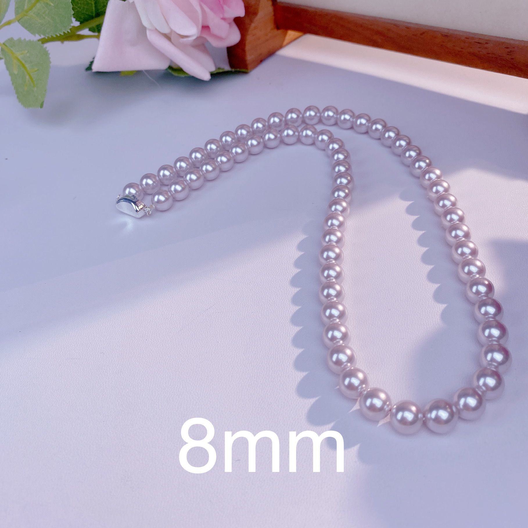 The Zhengyuan Shijia Pearl Manta Powder Necklace, a 2025 new bestseller imitating pearls, features a light luxury design and is both high-end and popular detail image 2