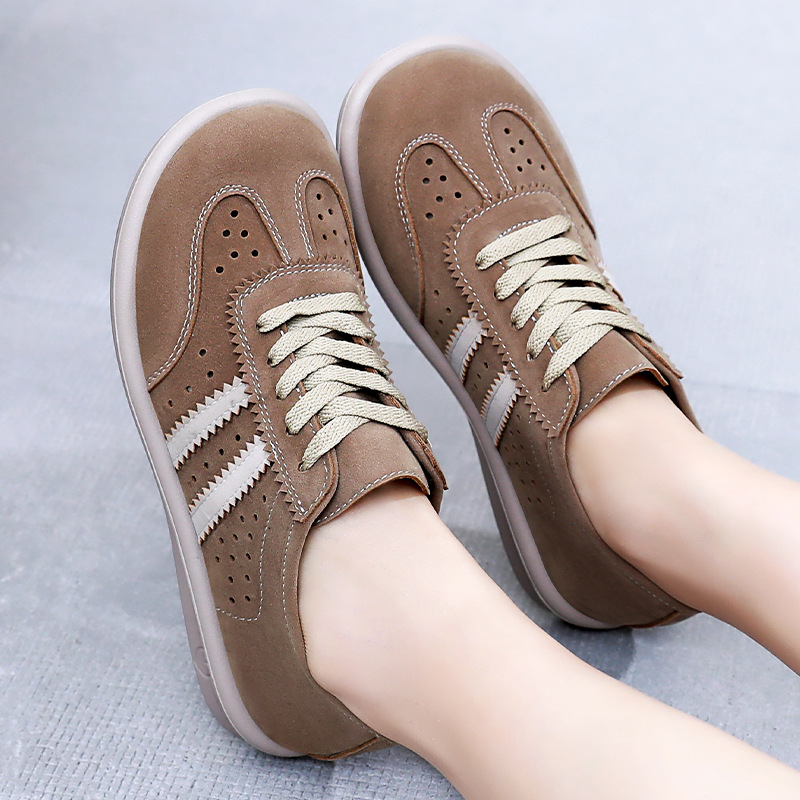 This is a new autumn collection of women's shoes, featuring a breathable and retro style with lace-up, casual and versatile fashion. It has a soft sole and is comfortable Specification drawing