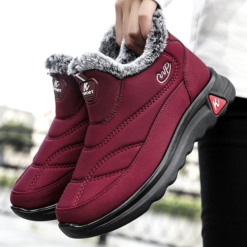 Wholesale and delivery of winter cotton shoes for mothers. Wholesale of cotton boots for middle-aged and elderly men and women, with added fleece, thickened and high-top for warmth full figure