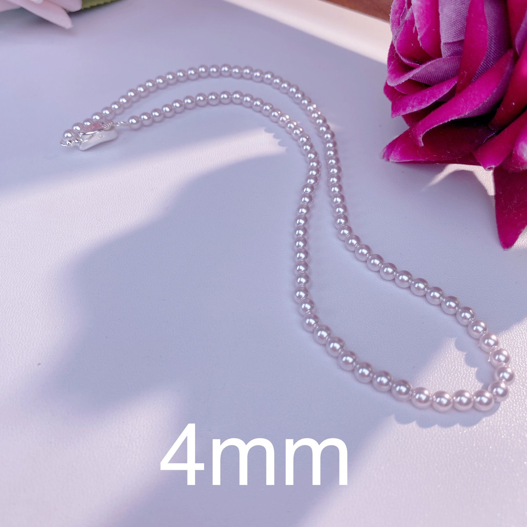 The Zhengyuan Shijia Pearl Manta Powder Necklace, a 2025 new bestseller imitating pearls, features a light luxury design and is both high-end and popular Item Picture