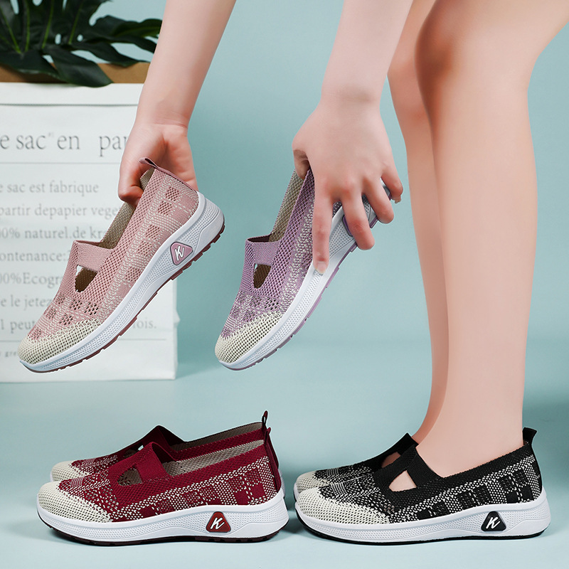 The new women's shoes are versatile, breathable and comfortable. They are old Beijing cloth shoes and can be worn on one foot. temu cross-border wholesale mom shoes details Picture