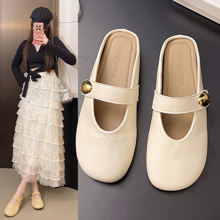 Stunning French flat-bottomed flip-flops for women's summer wear 2025 Spring New Evening breeze Mary Jane Cool slippers full figure