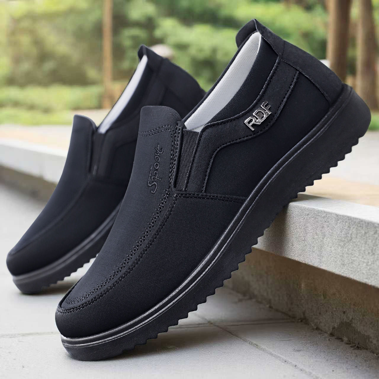 New men's shoes for autumn are versatile. Comfortable soft-soled old Beijing cloth shoes are available for cross-border delivery details Picture