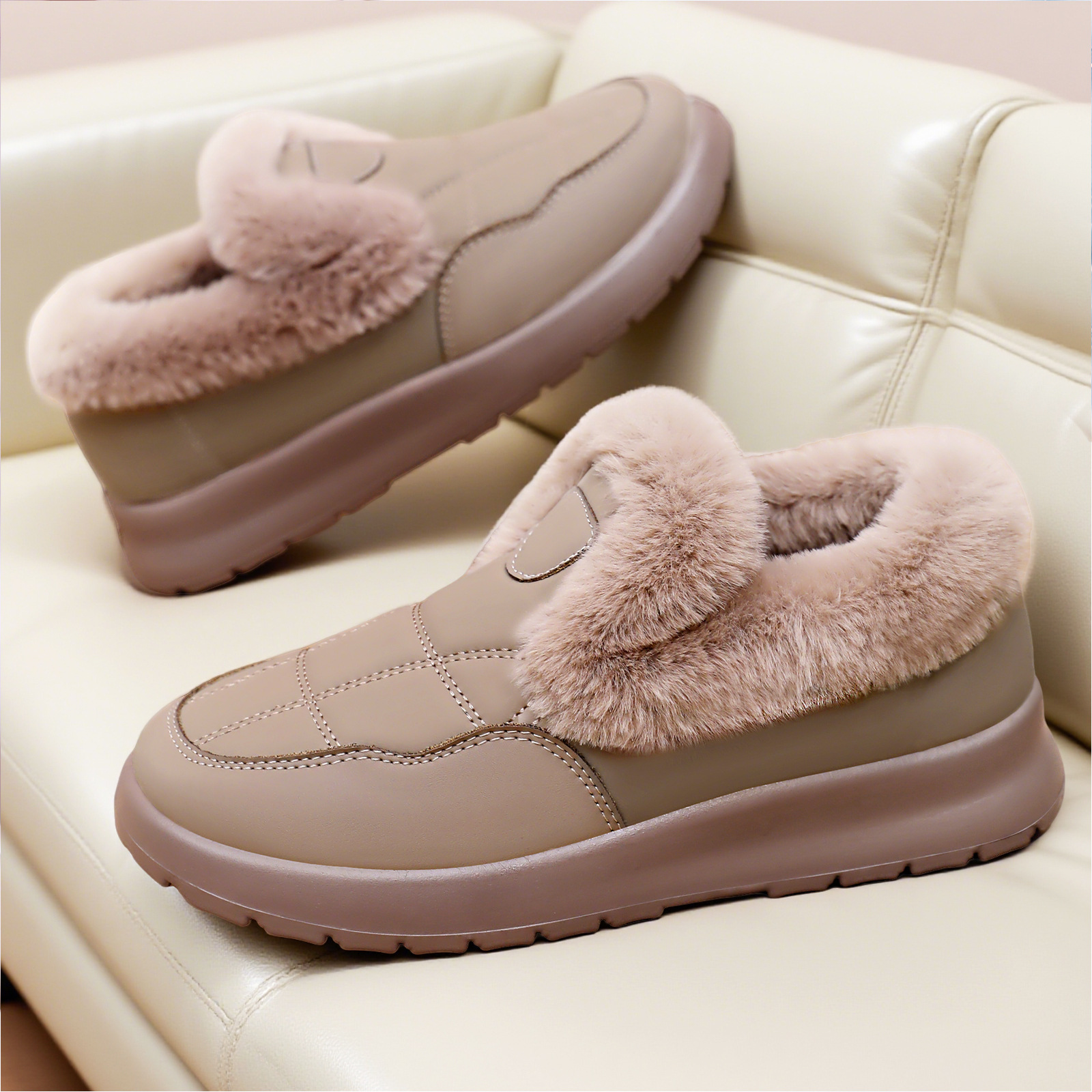 New women's shoes, cotton boots, winter fleece and thickened cotton shoes for warmth, one foot, fashionable and casual snow boots for delivery full figure