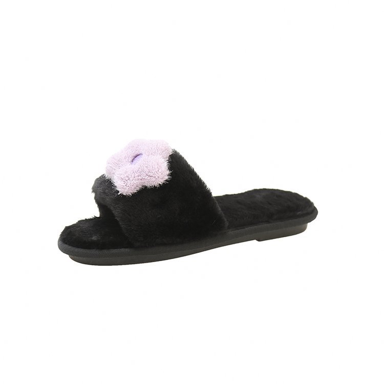 For the autumn and winter of 2025, there are flat, lightweight, anti-slip casual flip-flops for home wear with floral fur Item Picture