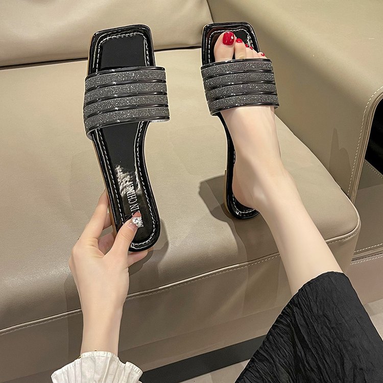 One-piece flat slippers, casual and versatile women's beach cool slippers, large-sized women's cross-border slippers for export, new summer style Specification drawing