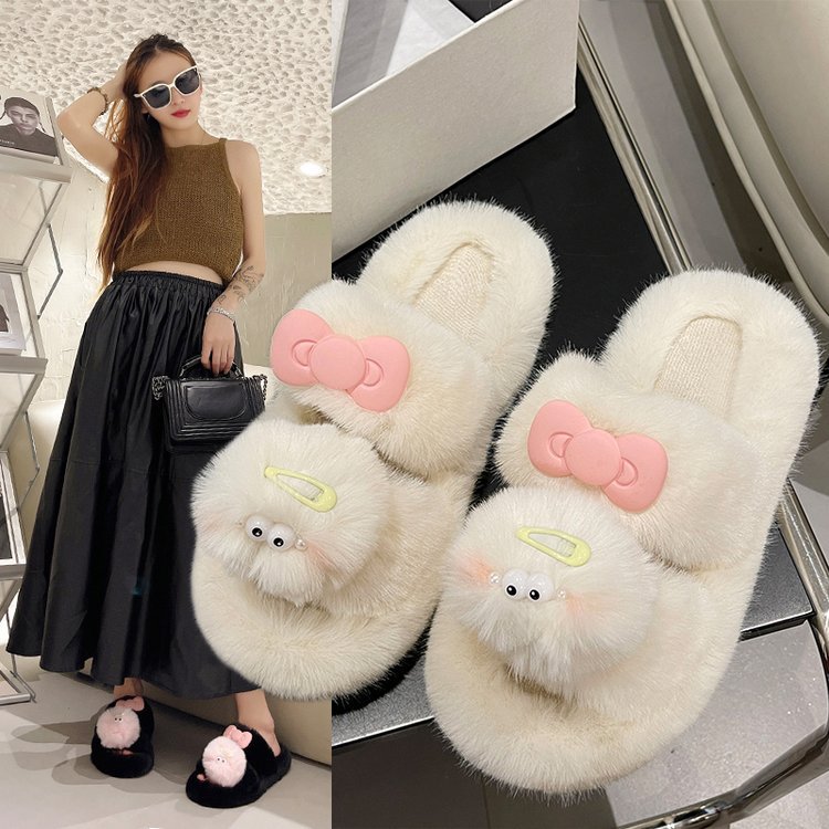 2025 Niche Instagram trendy girl heart cute, creamy, anti-slip, flat, versatile, casual outerwear slippers full figure