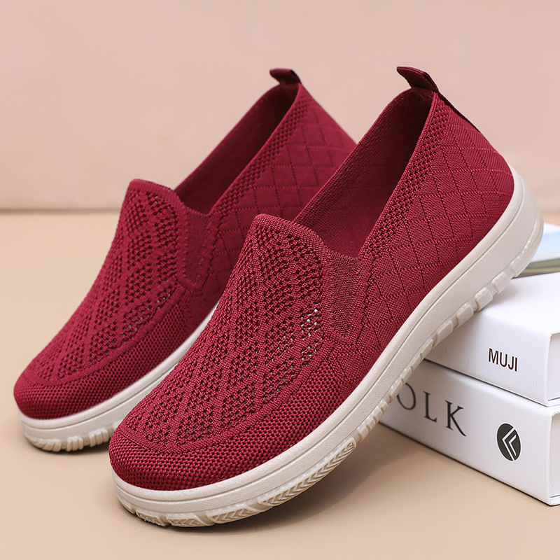 New casual shoes that are versatile for women. Old Beijing cloth shoes, shallow and flat shoes, soft soles, comfortable mom shoes Specification drawing