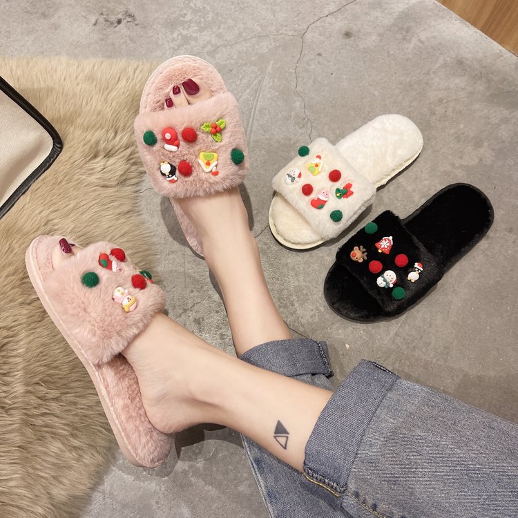2025 New cartoon flat-bottomed, versatile, casual and girlish home wear, autumn and winter furry slippers Application Scenario