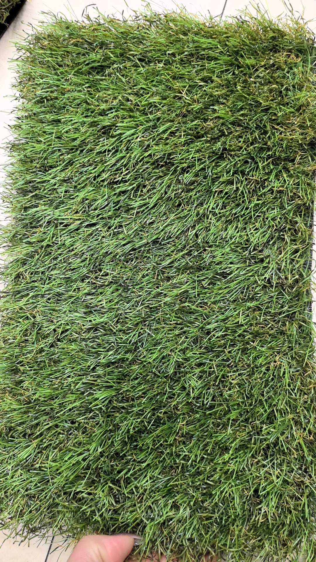 塑料仿真草坪，环保又简单。铺装方便，详情图5