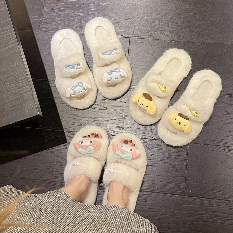 This is a trendy Instagram plush slipper for women. It has thick soles and is versatile. It features a cute fairy style and a gentle one-shoulder cotton slipper Specification drawing