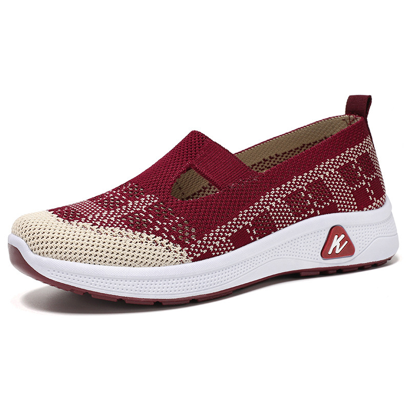 Custom-made women's shoes by Xiaodan are breathable and comfortable. They are old Beijing cloth shoes. One step on temu cross-border wholesale mom shoes Item Picture