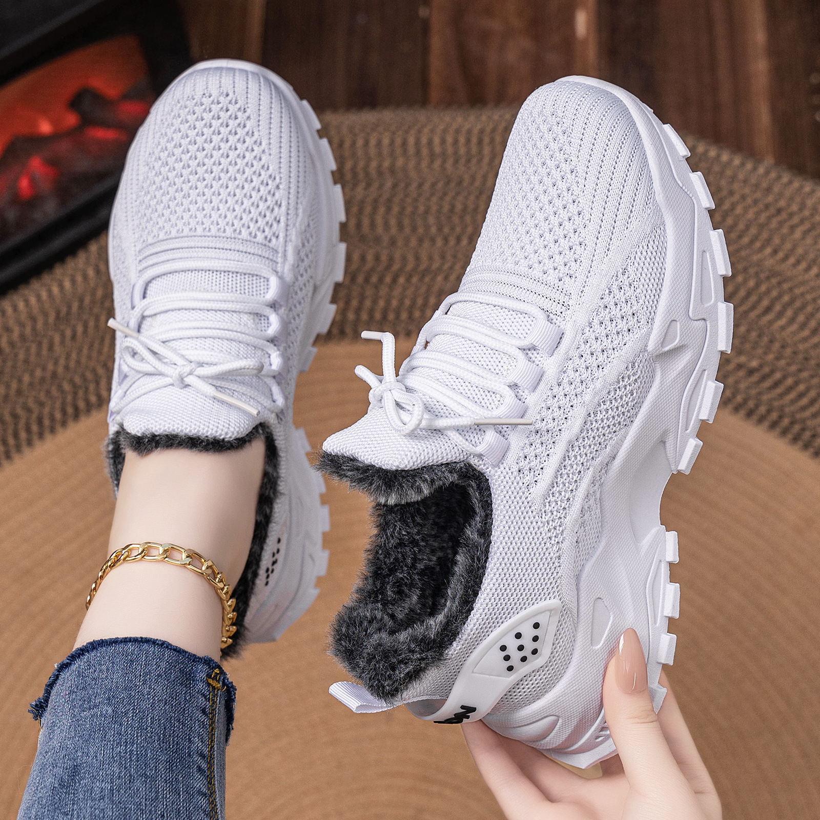 temu's best-selling thick-soled cotton boots, lightweight short boots and warm boots for women in winter with added fleece and thickening Specification drawing