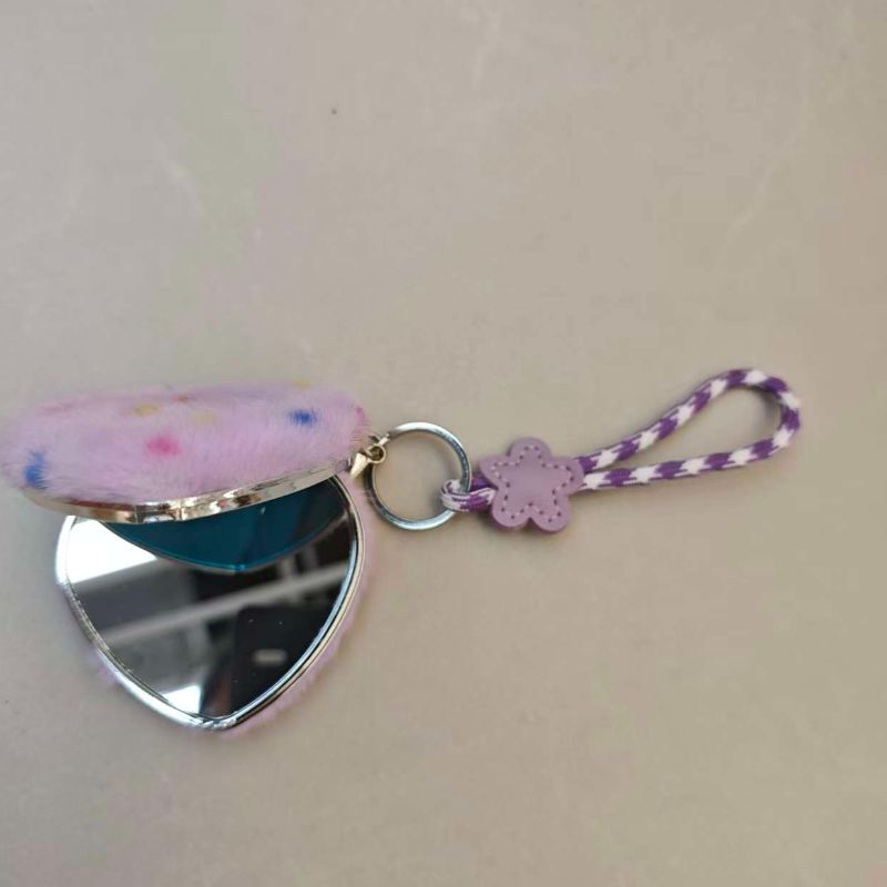 心形化妆镜面包随身镜镜子爱心情人节 方便小巧镜子带钥匙扣镜子详情4