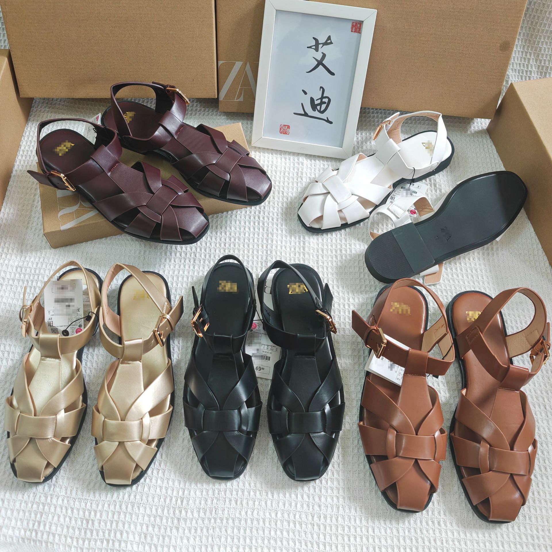 Wholesale of ZAR original single unpacked woven flat Roman sandals for women with a loop and a back strap details Picture