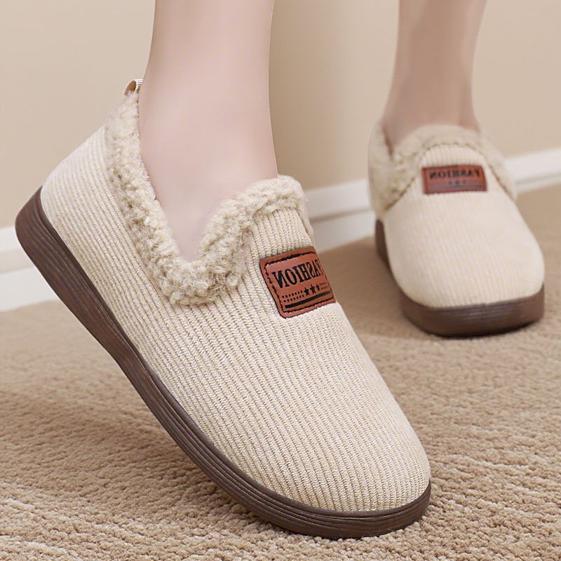 New warm and casual cotton shoes for women in autumn and winter, cross-border delivery of cotton slippers, one-foot fleece and thickened women's cotton boots details Picture