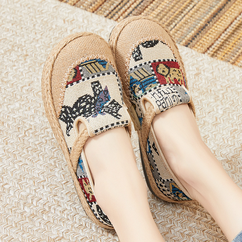 Shoe Women 2025 New style casual half-slipper ethnic style woven shoes wholesale and distribution breathable and comfortable women's shoes details Picture