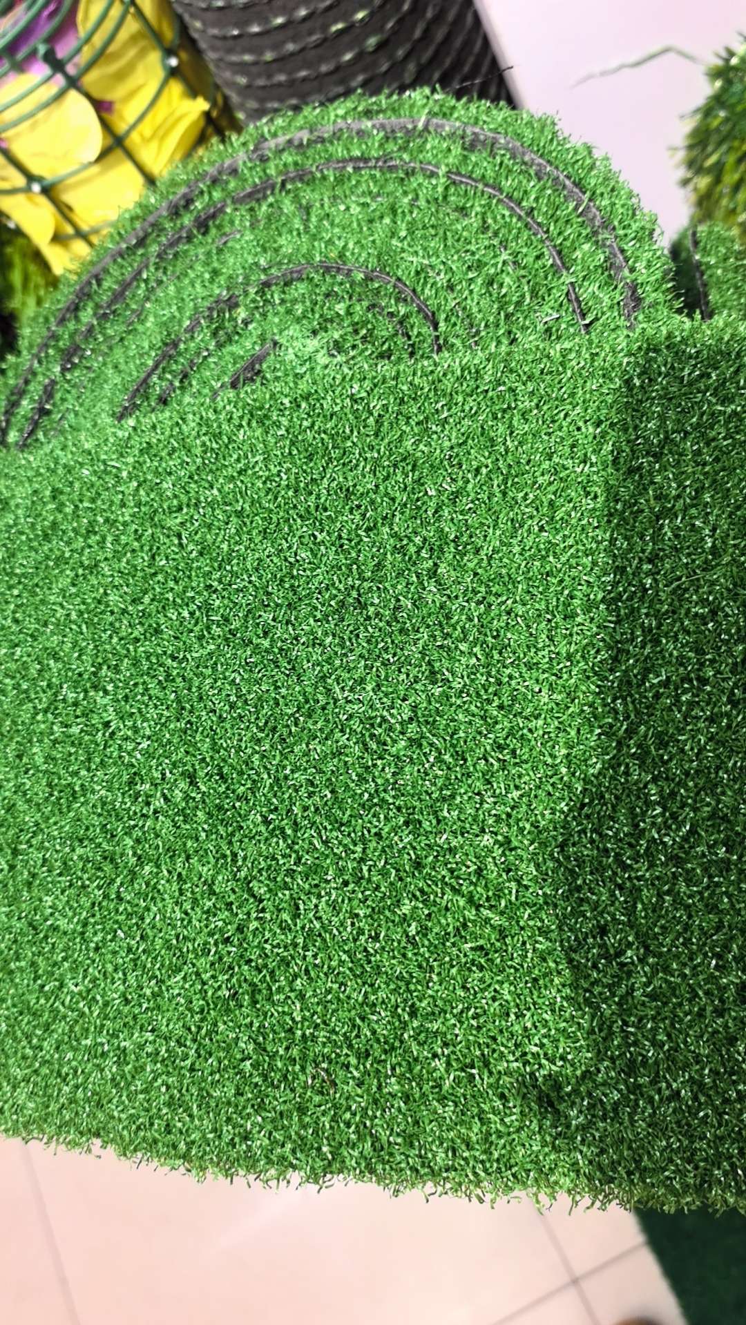 塑料仿真草坪，环保又简单。铺装方便，详情图2