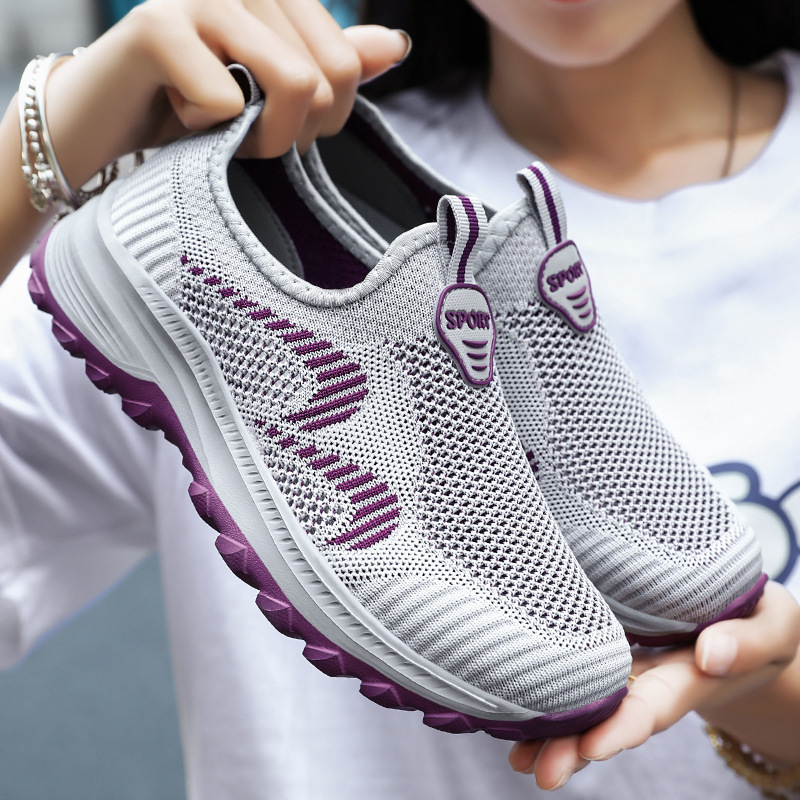 New breathable women's shoes for autumn, factory direct sales of single shoes, middle-aged and elderly couples, men and women's casual walking shoes full figure
