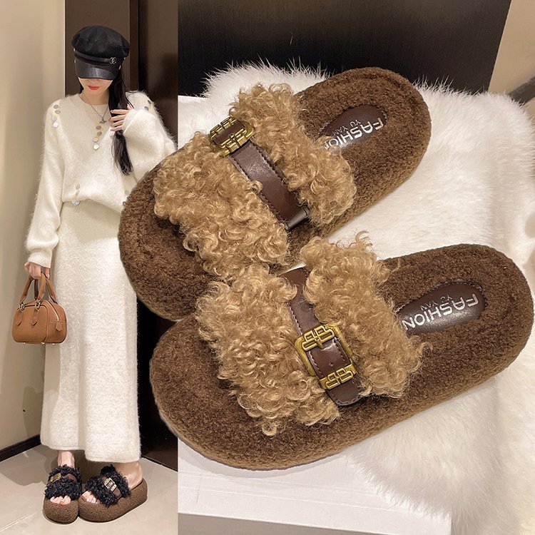 Retro thick-soled woolen slippers for women to wear outside, 2025 autumn/winter Korean-style comfortable curly woolen slippers, one-shoulder cotton slippers for women details Picture