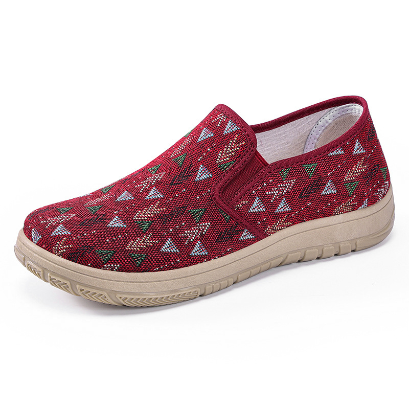 Shoe women's autumn new single shoe distribution: Breathable mom shoes, soft-soled and non-smelly casual shoes. Women can wear cloth shoes on one foot Item Picture