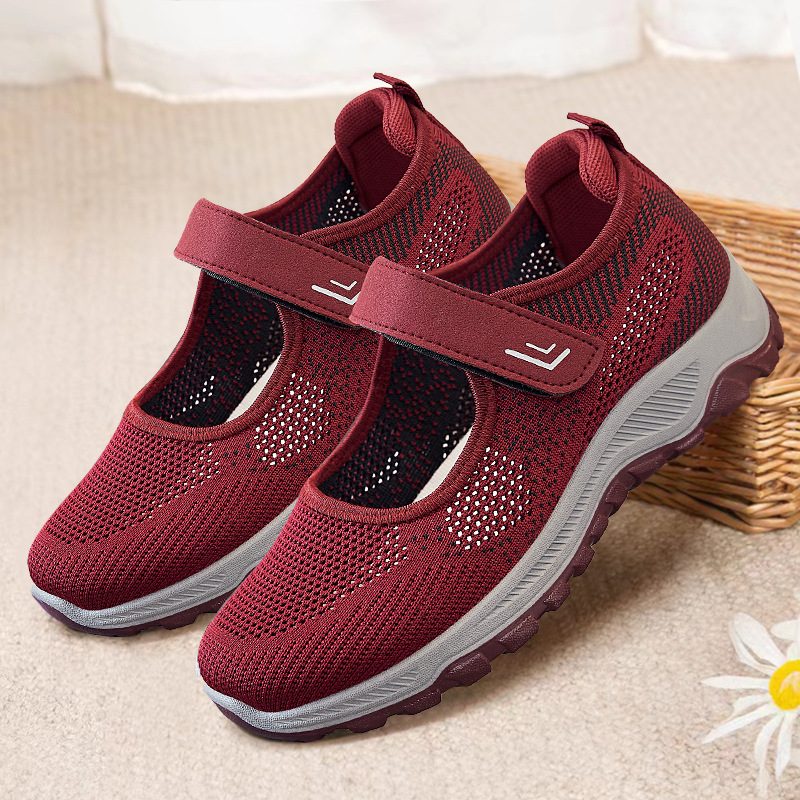 Mom Shoes 2025 New Style casual, versatile and breathable single shoe manufacturer Douyin distribution Velcro soft-soled walking women's shoes details Picture