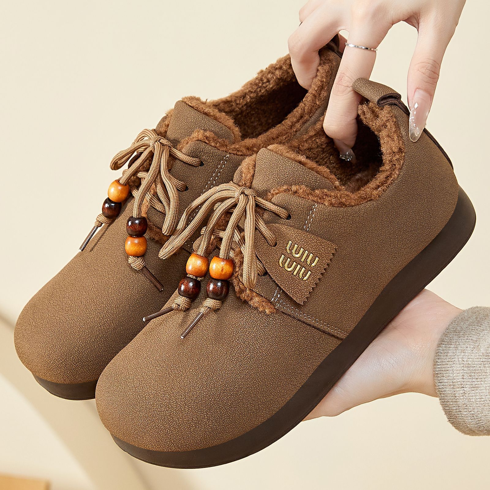 New winter cotton shoes for women, versatile fleece and thickened snow boots, fashionable Boken cotton shoes, cross-border consignment for mom cotton shoes full figure