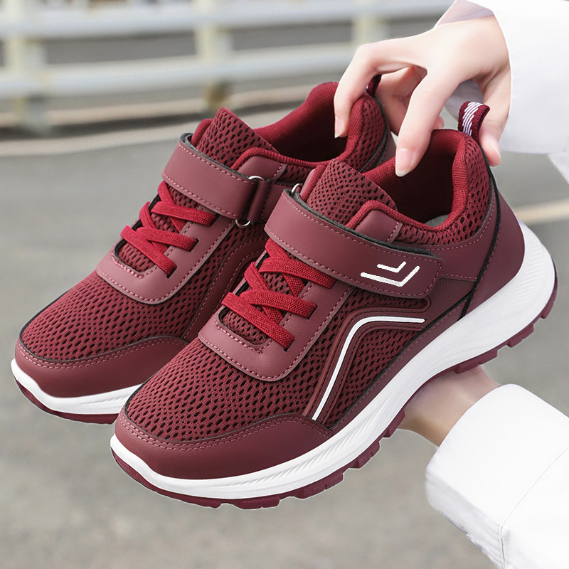 Women's shoes, versatile autumn new style walking shoes, casual parents' shoes, soft-soled sports shoes for middle-aged and elderly people full figure