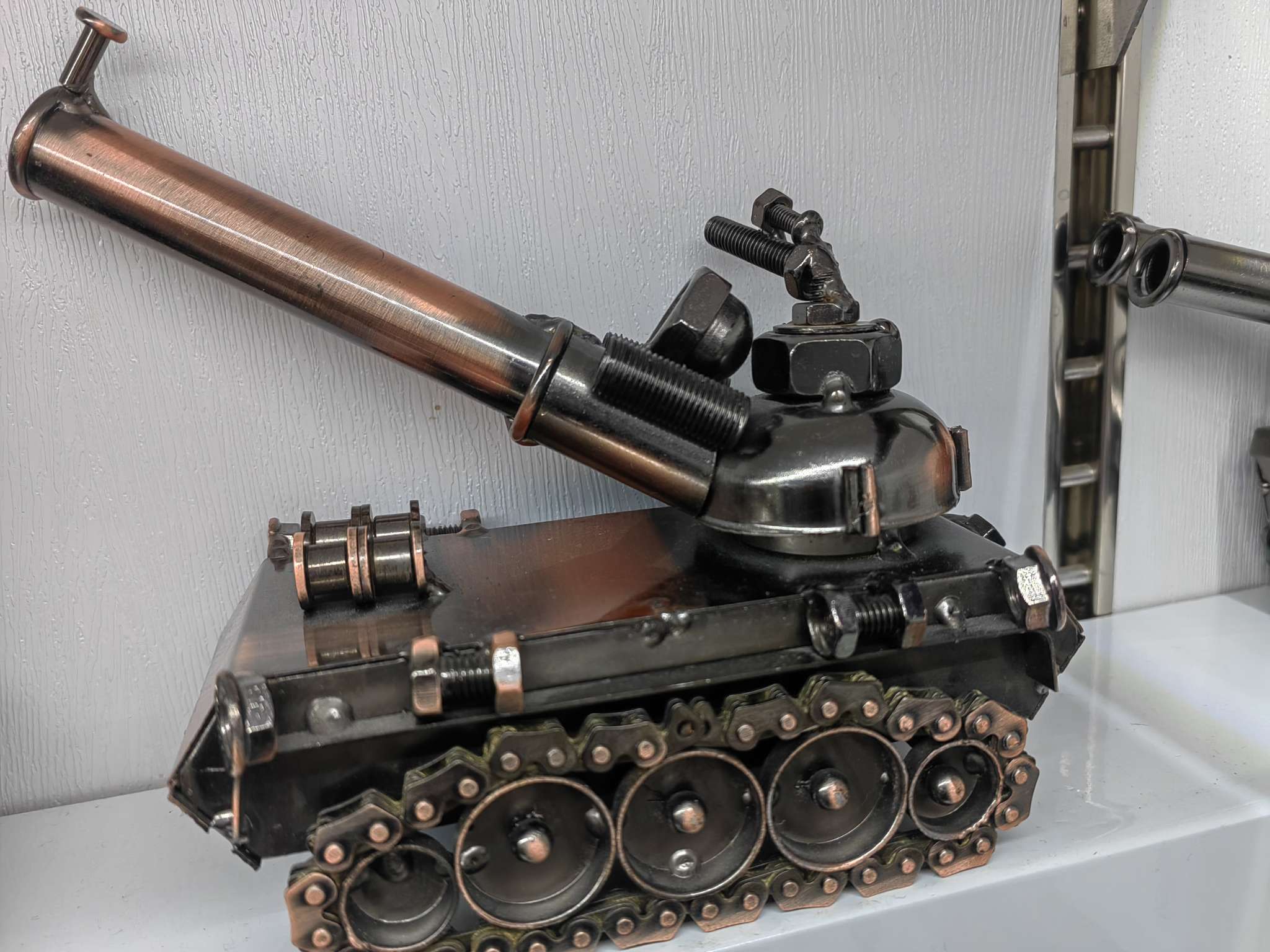 工艺品礼品金属黄铜老铜器黄金手机贴金元宝沙金工艺品收藏摆件工艺品工艺品坦克模型摆件仿真生日礼物产品图