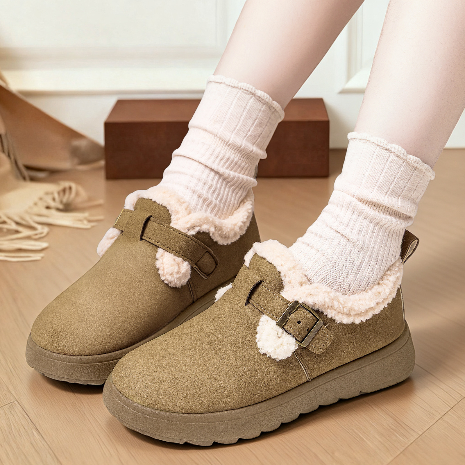 New winter fashion and versatile cotton shoes for women, fleece and thickened cotton boots, cross-border one-foot snow boots for consignment details Picture