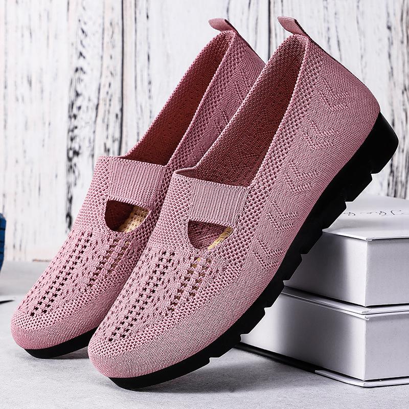 Women's versatile and breathable clogs, cross-border delivery of large-sized women's shoes, one-step casual and comfortable soft-soled mom shoes full figure