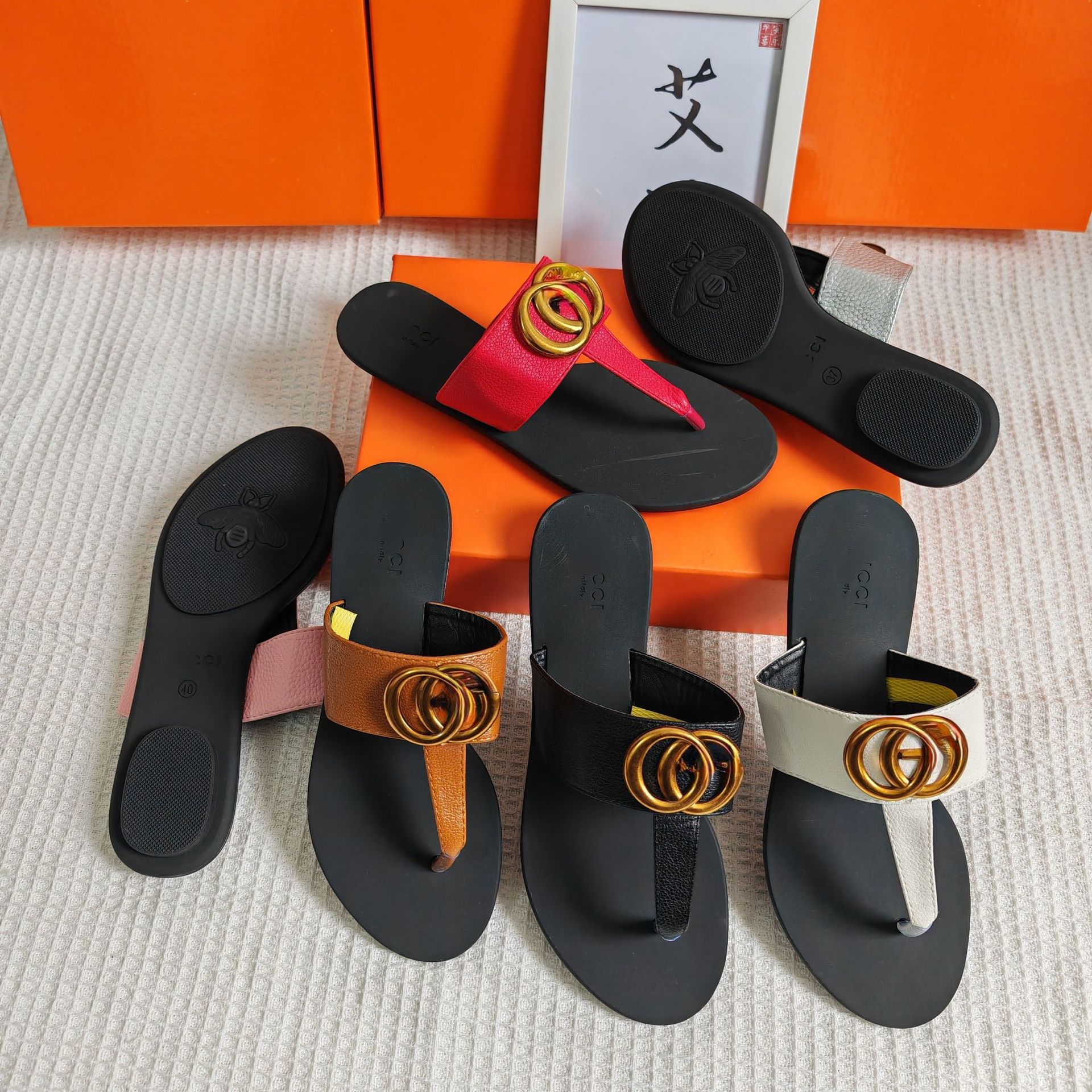 Wholesale of popular cross-border European and American G-buckle hardware herringbone-shaped sandals and fashionable flat sandals from the manufacturer Specification drawing