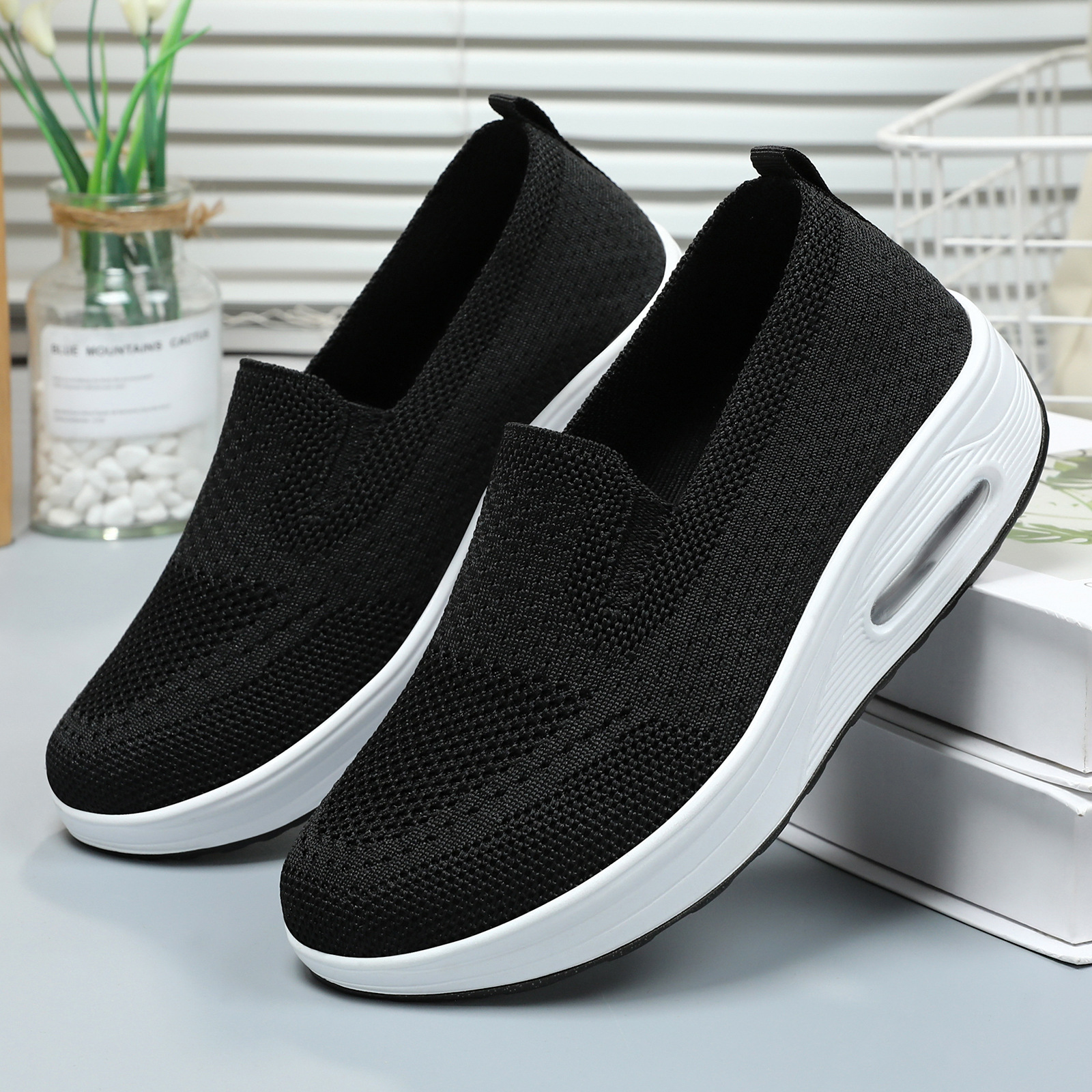 Kangtai Shoe Factory's 2025 autumn new women's shoes, cross-border temu, one-step shaking shoes, thick-soled air-cushioned casual shoes Specification drawing