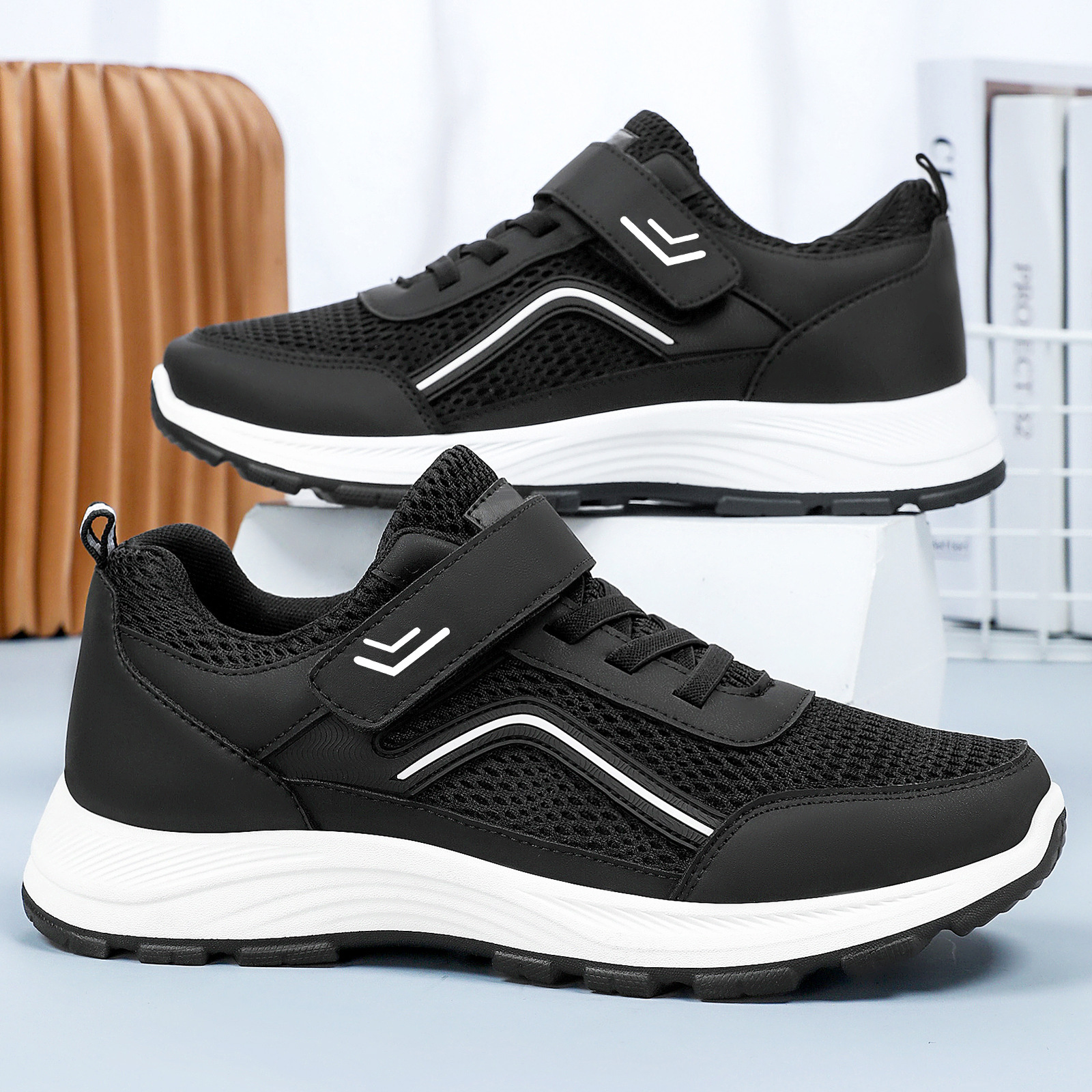 Men's sports shoes, spring and autumn breathable Velcro, square dancing and walking shoes, soft-soled, not tiring to the feet, casual and versatile single shoes full figure