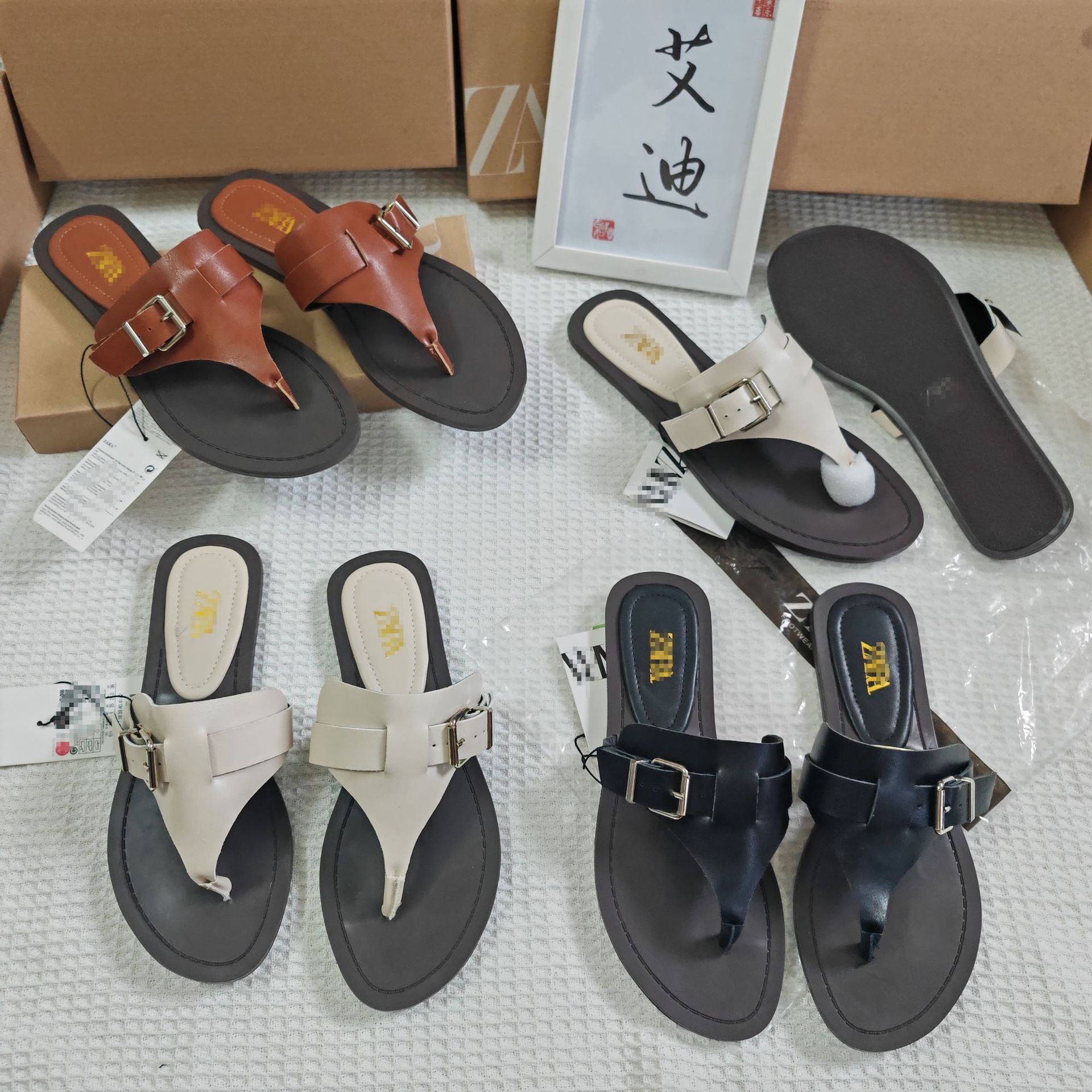 In-stock ZA's foreign trade original order unpacking best-selling flat shoes, women's shoes, flip-flops, belt buckle decorations, and outerwear beach shoes full figure