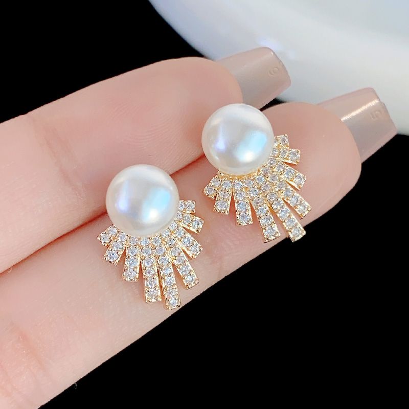 天然淡水珍珠耳钉新款耳环复古款满钻气质简约小众设计感耳饰珍珠项链首饰项链产品图