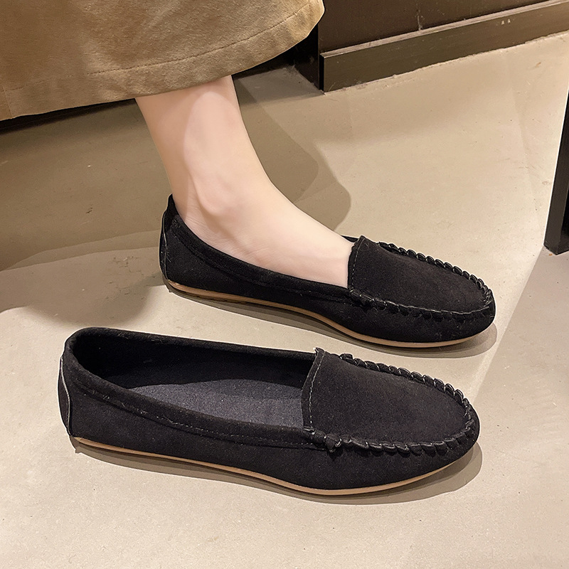 For the summer of 2025, 35-43 large size single shoes for moms, nurse shoes, lazy people, one-foot flat casual bean women's shoes for export full figure