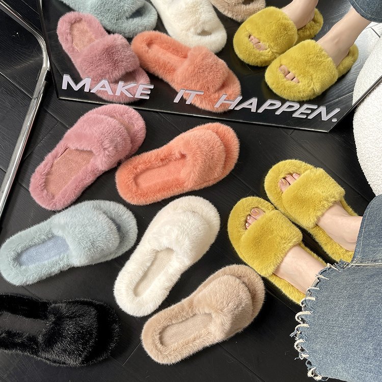 New Korean-style plush slippers for women in autumn and winter 2025, trendy thick-soled casual, fluffy one-shoulder slippers for women details Picture