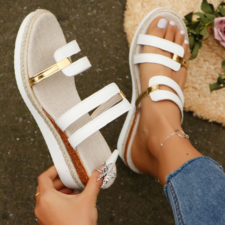 Cross-border plus-size women's sandals 2025 Summer new flat wedge heel fish-mouth casual women's cool slippers wish Amazon Application Scenario