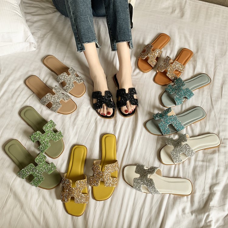 Slippers Women 2025 Summer New Style Women's shoes, student flat, soft sole, bright diamond, one-shoulder, Korean style fashionable women's slippers full figure