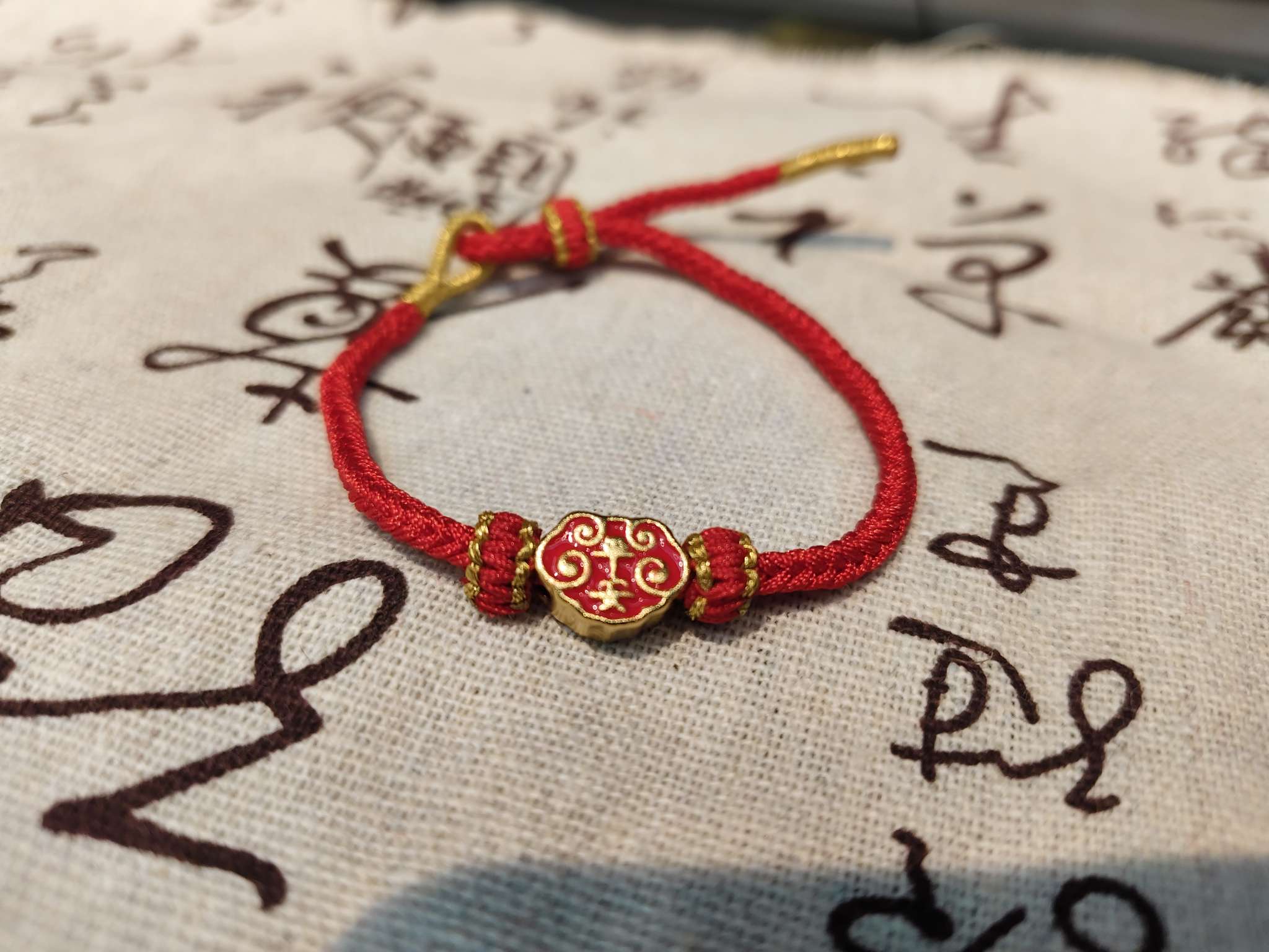 Chinese-style red bracelet and bracelet accessories