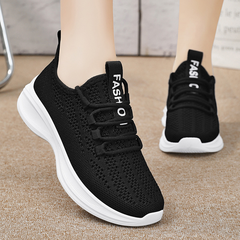 In the autumn of 2025, we will be sending out breathable casual shoes, fashionable and trendy single shoes, as well as Korean version sports shoes for women details Picture
