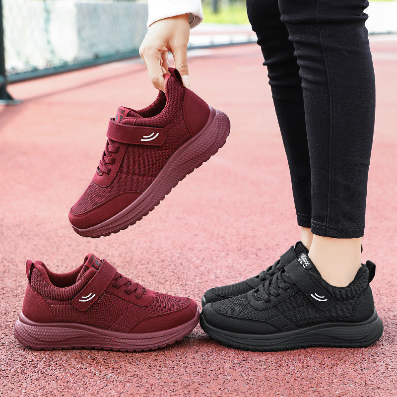 Wholesale and distribution of new winter sports shoes for women, Korean version casual running shoes, couple style walking shoes Application Scenario