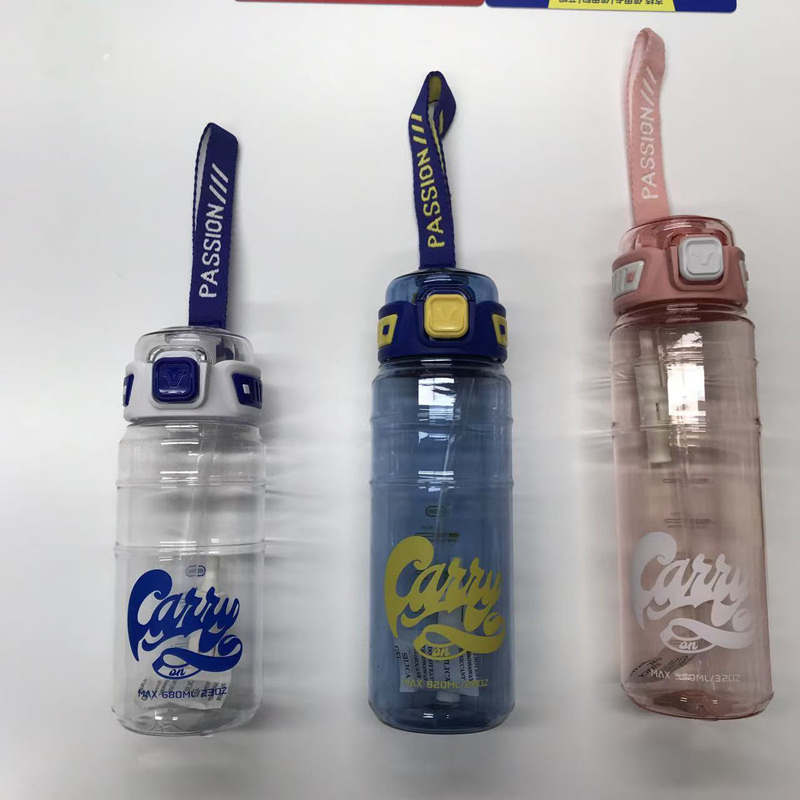 Carry潮范撞色吸管杯!按扣开盖+大容量 学生通勤高颜值随手杯详情3